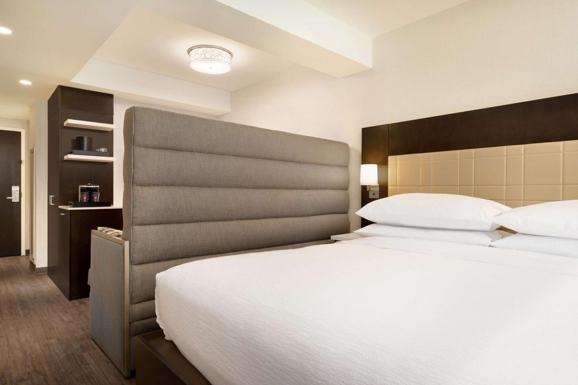 Embassy By Hilton Manhattan Times Square Nova York